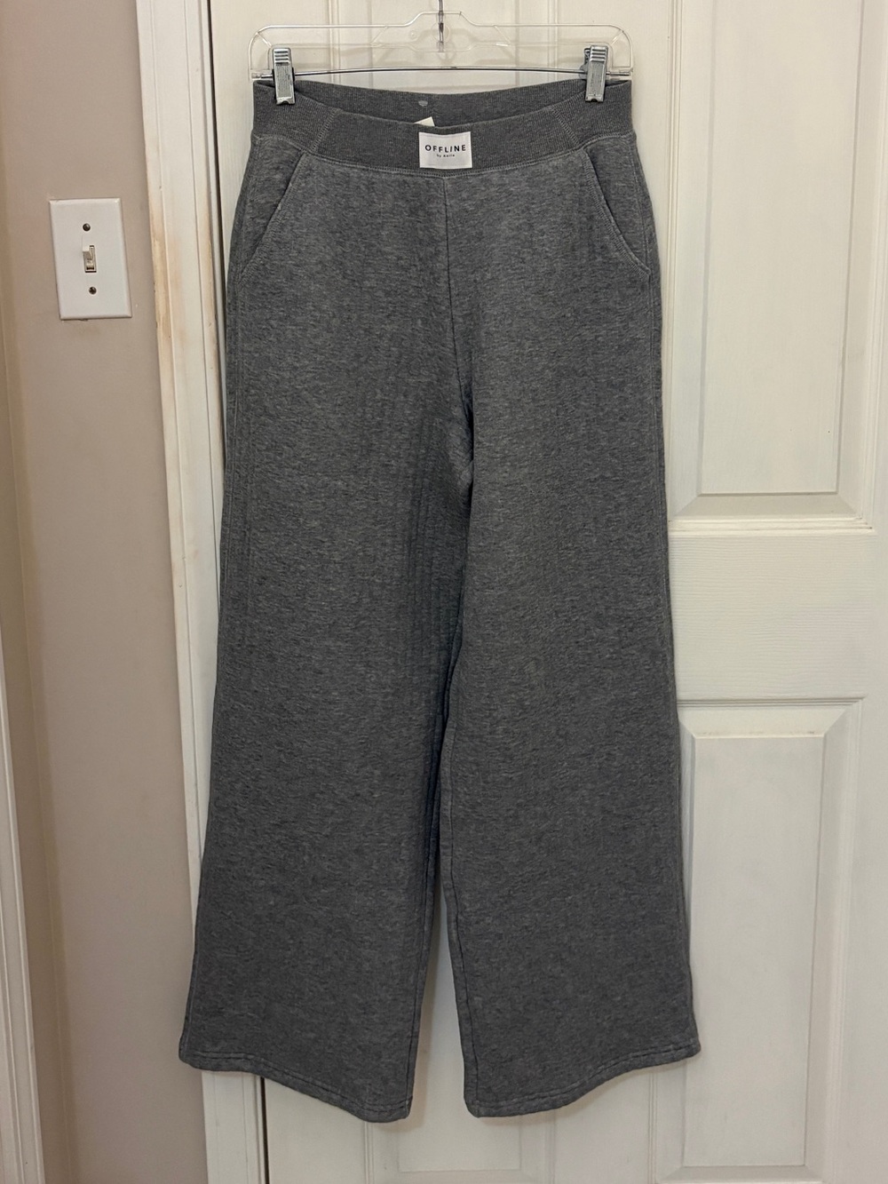 NWT!! Offline by Aerie Coffee Run Trouser Sweatpants in Dark Heather Grey - Picture 7 of 14